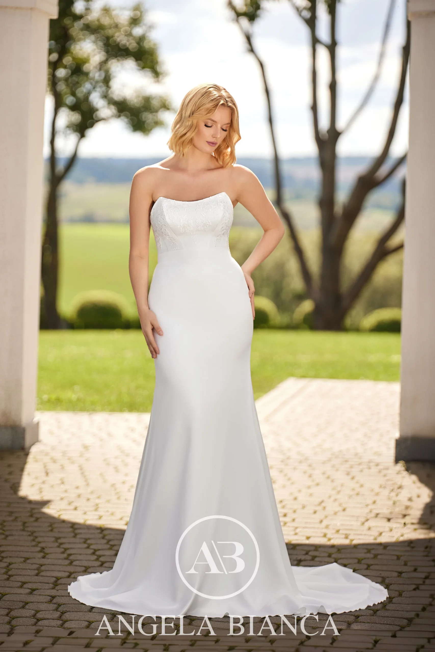 angelabianca-robe-de-mariee-bardos-boutique-mariage-showroom-robechic-robe-fourreau-bayonne