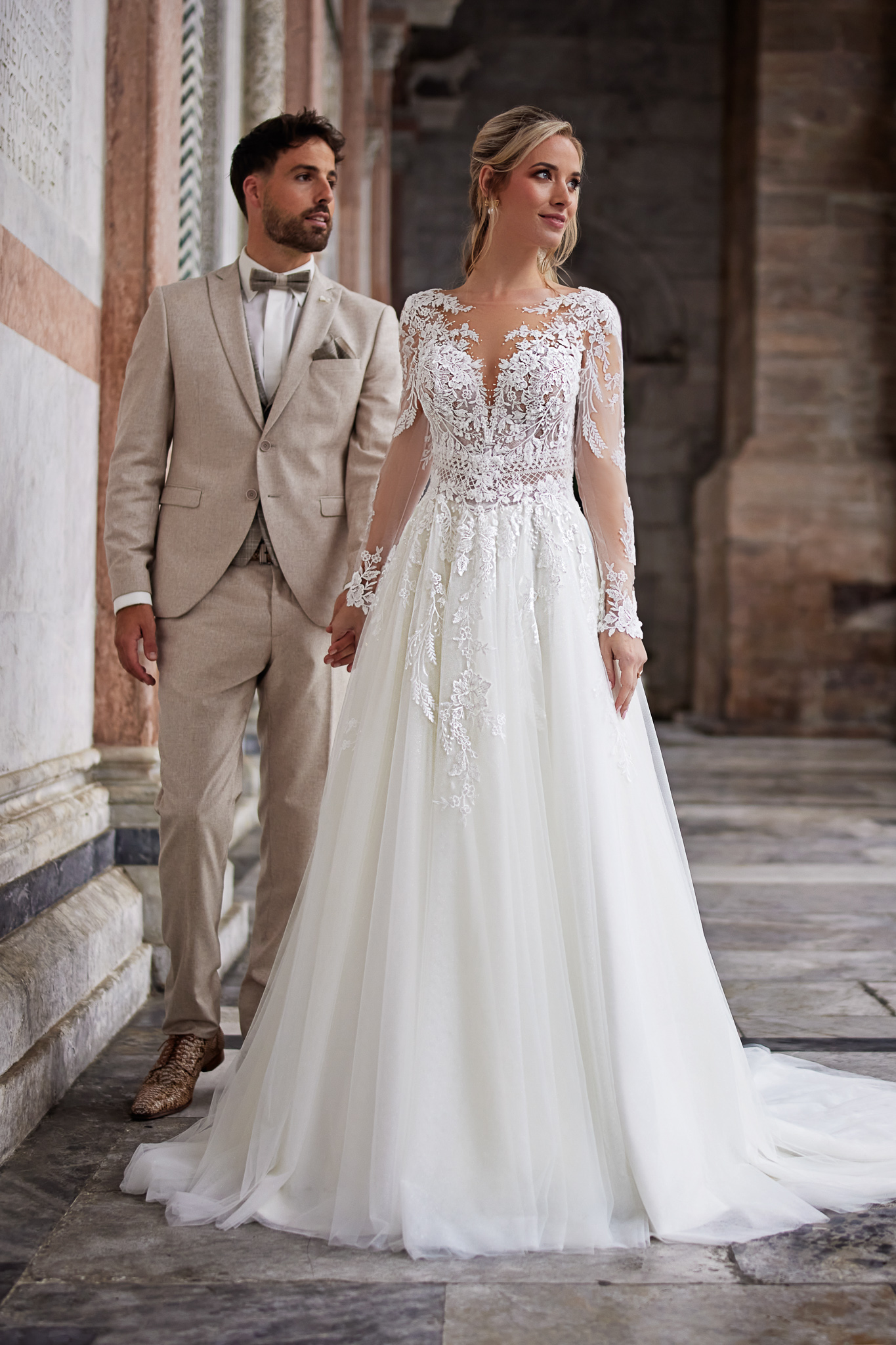 robe-de-mariee-anderea-bayonne-mariage-biarritz-romantique-boutique-mariage-bardos-dentelle-manches-pays basque(14)