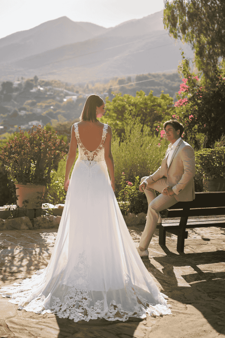 26202-juliette- robe fluide traine dentelle anderea mariage bardos pays basque