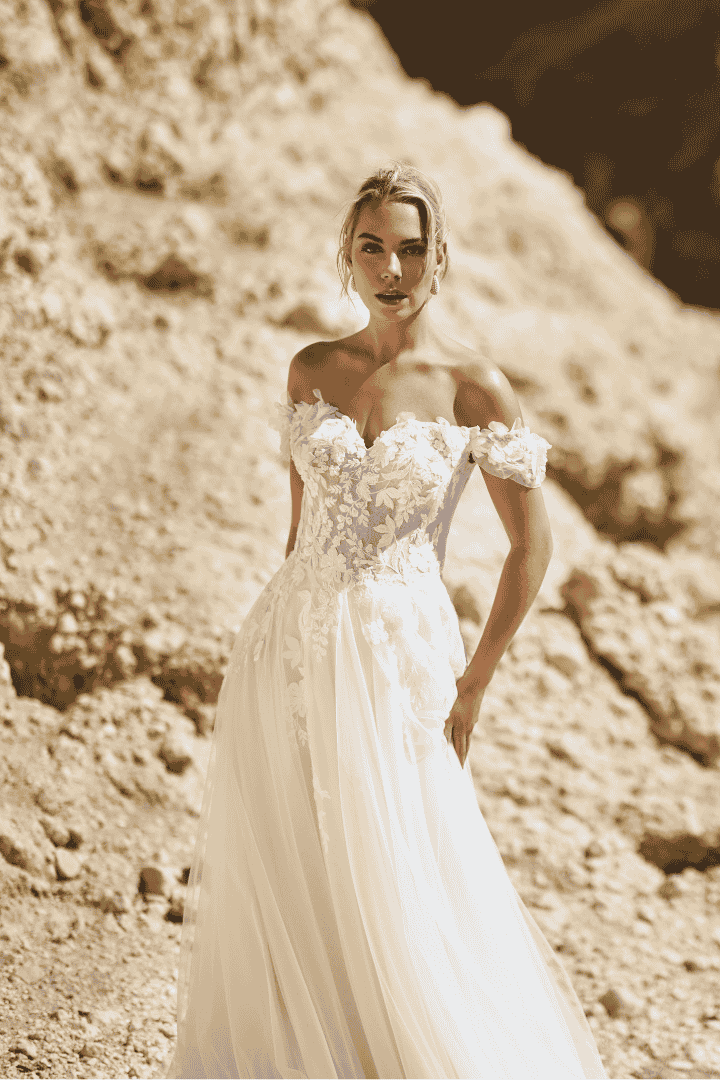 robe de mariée manches bateau dentelle et tulle
